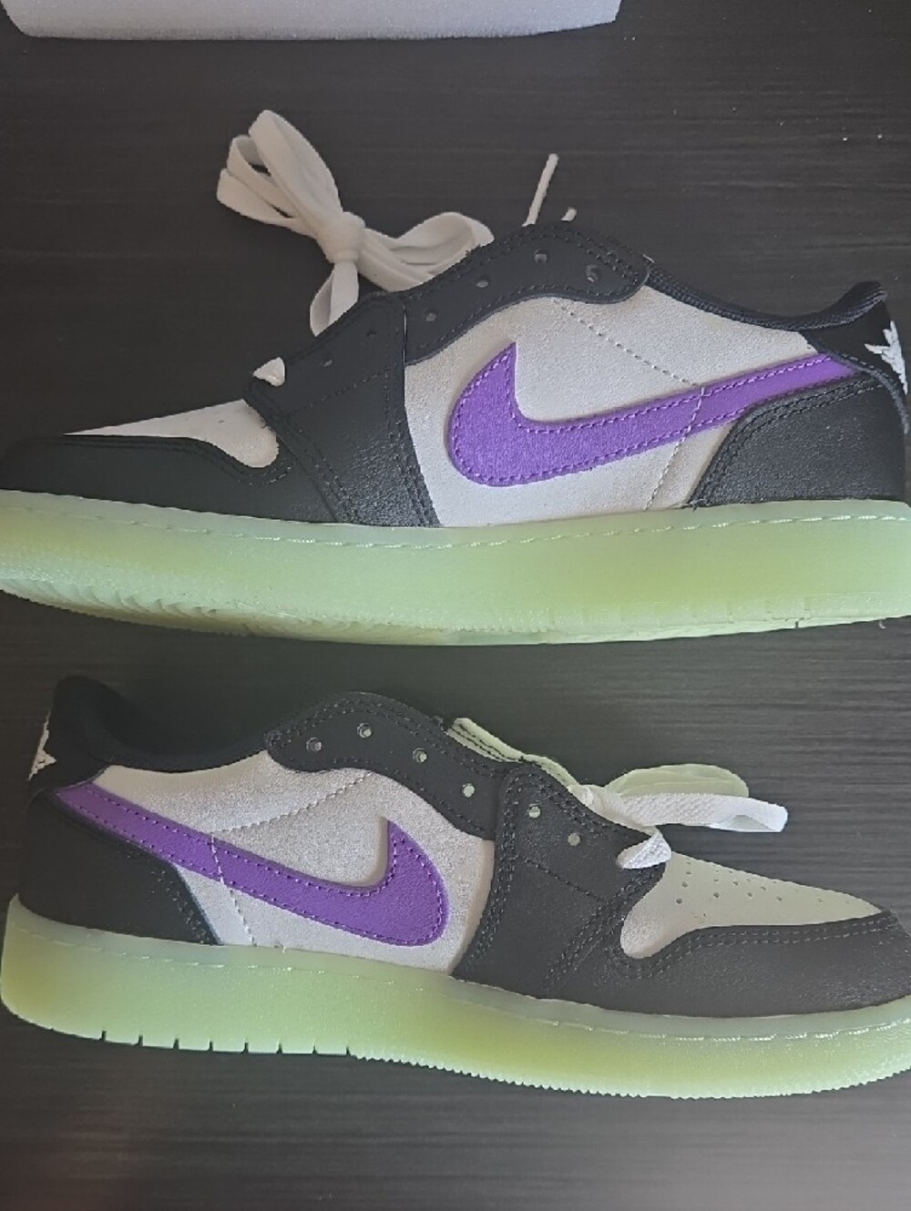 Nike Jordan "Glow In The Dark" Size 6 Youth-7.5 Women NEW - Picture 3 of 10